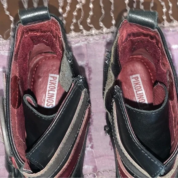 Pikolinos Caravaca Buckle Leather Ankle Boots - Picture 9 of 16